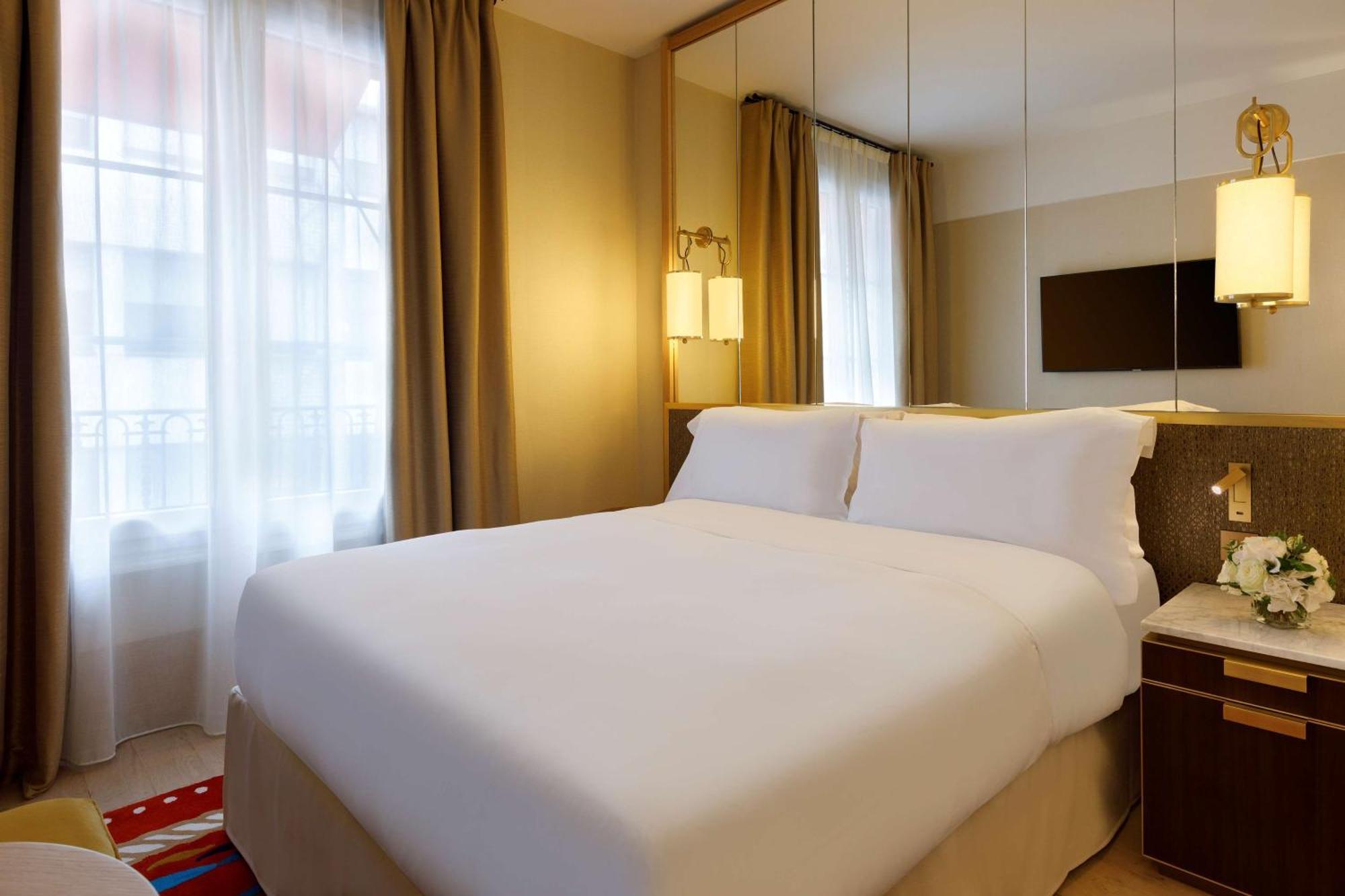 Le Belgrand Hotel Paris Champs Elysees Екстериор снимка